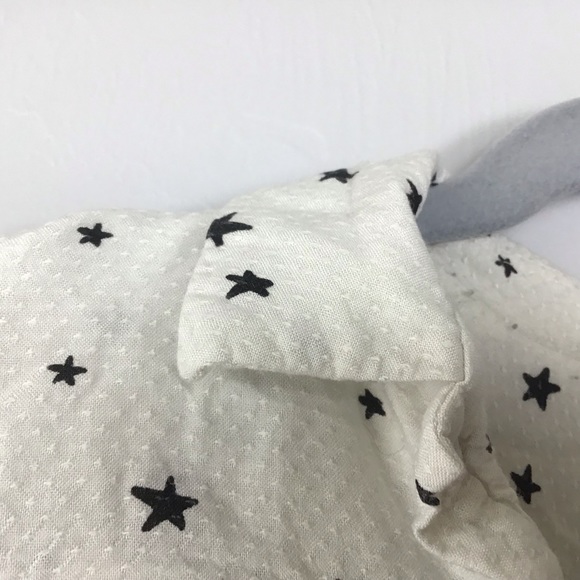 Kids Loose Cold Shoulder Ruffle Star Top - Picture 6 of 8